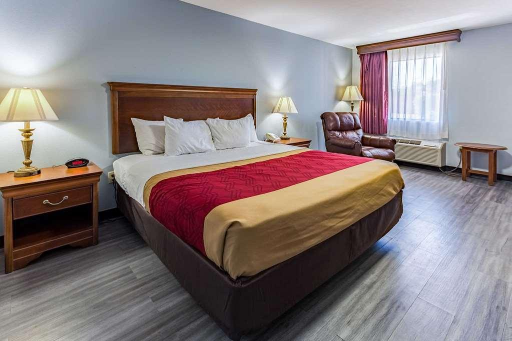 Econo Lodge Ripley Room photo