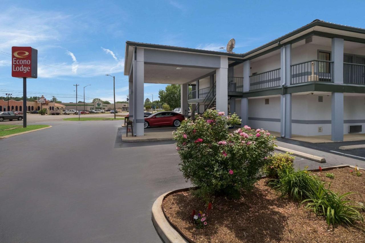 Econo Lodge Ripley Exterior photo