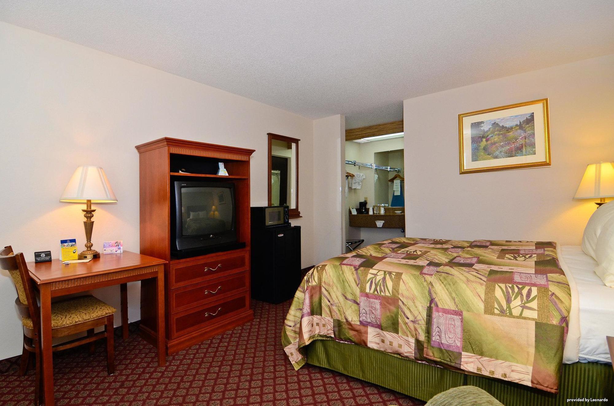 Econo Lodge Ripley Room photo