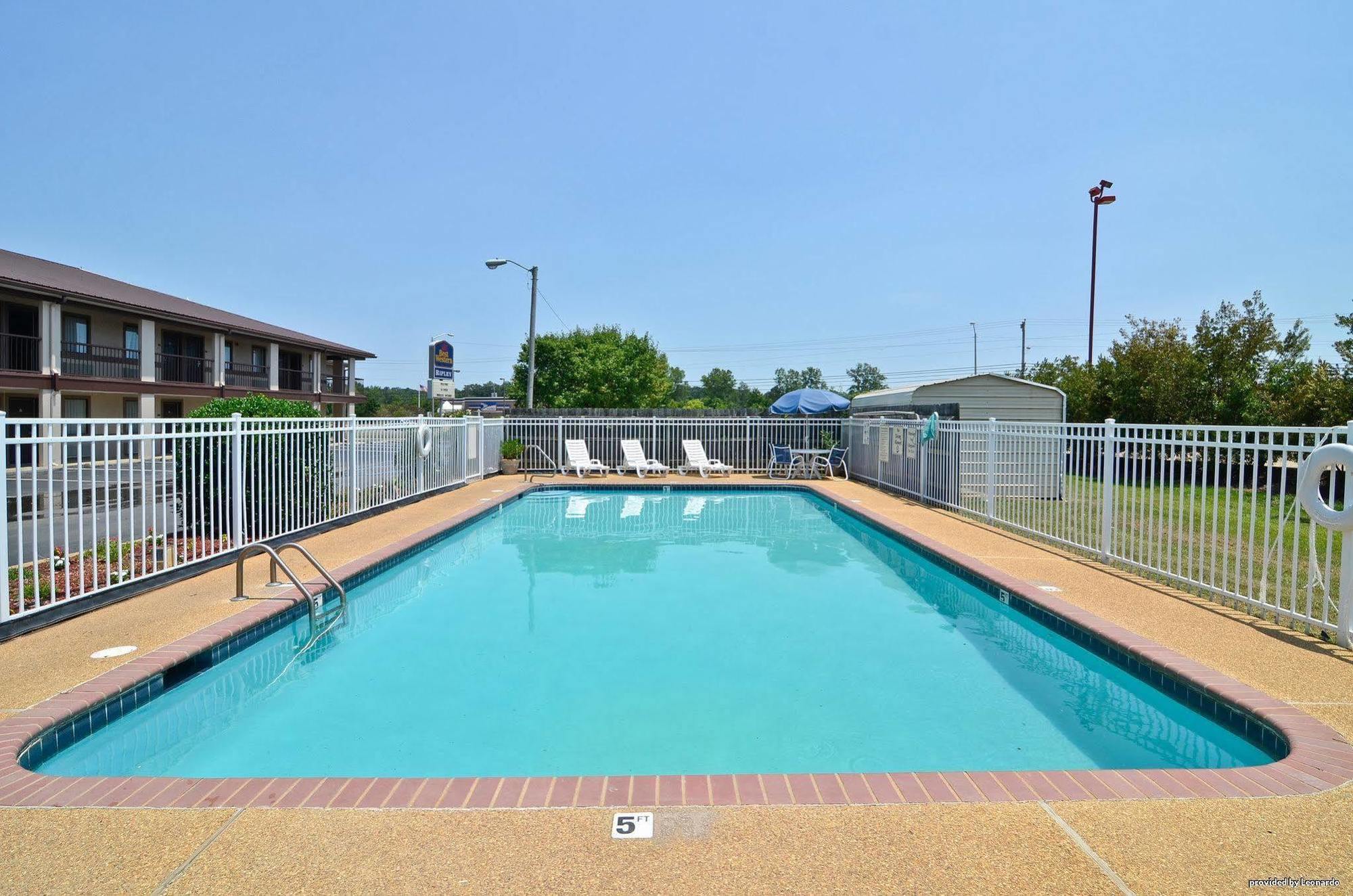Econo Lodge Ripley Exterior photo